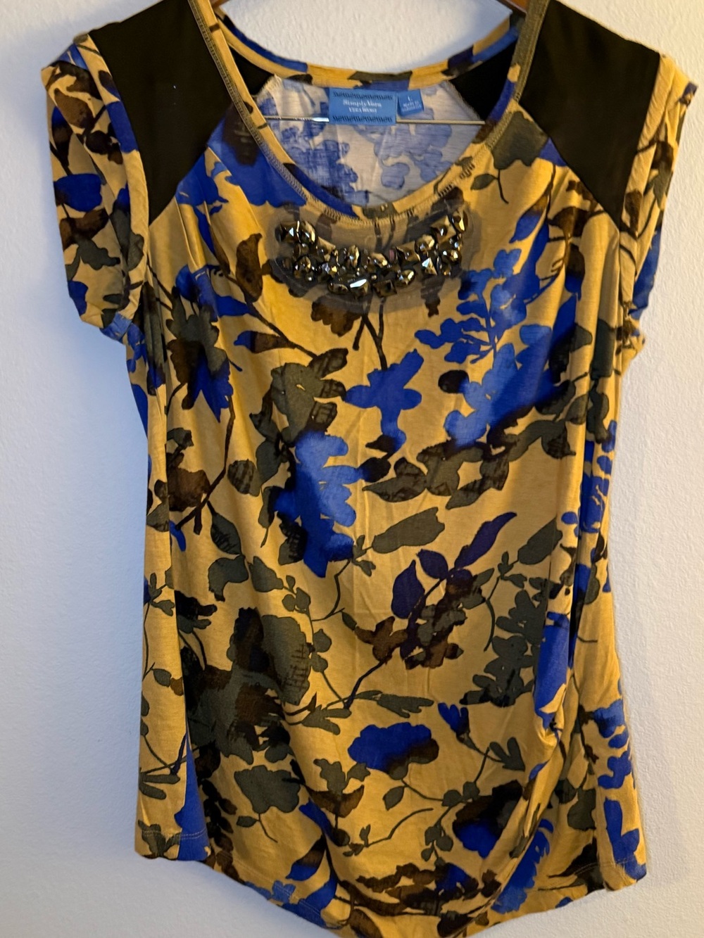 Simply Vera Vera Wang Blue & Tan Floral Jeweled Scoop Neck Top